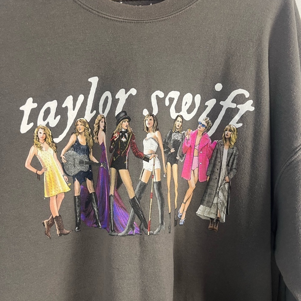 Taylor Swift Eras Sweatshirt size XL debut-folklore - Picture 2 of 5